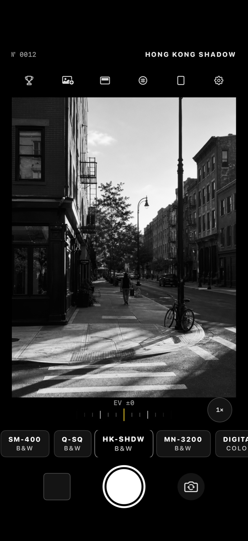 StreetFrame viewfinder showing the high-contrast Hong Kong Shadow monochrome look
